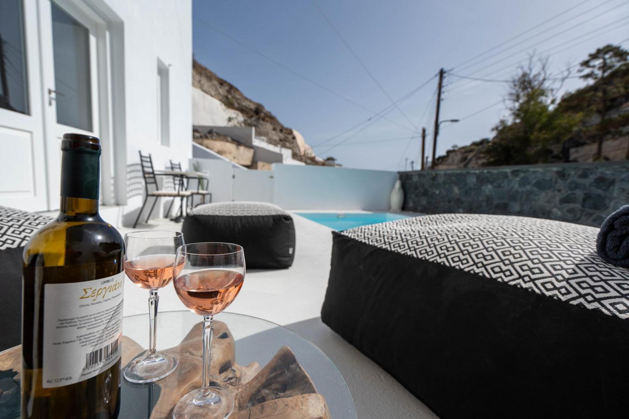 The Magic Luxury Cave Suites Vóthon 外观 照片