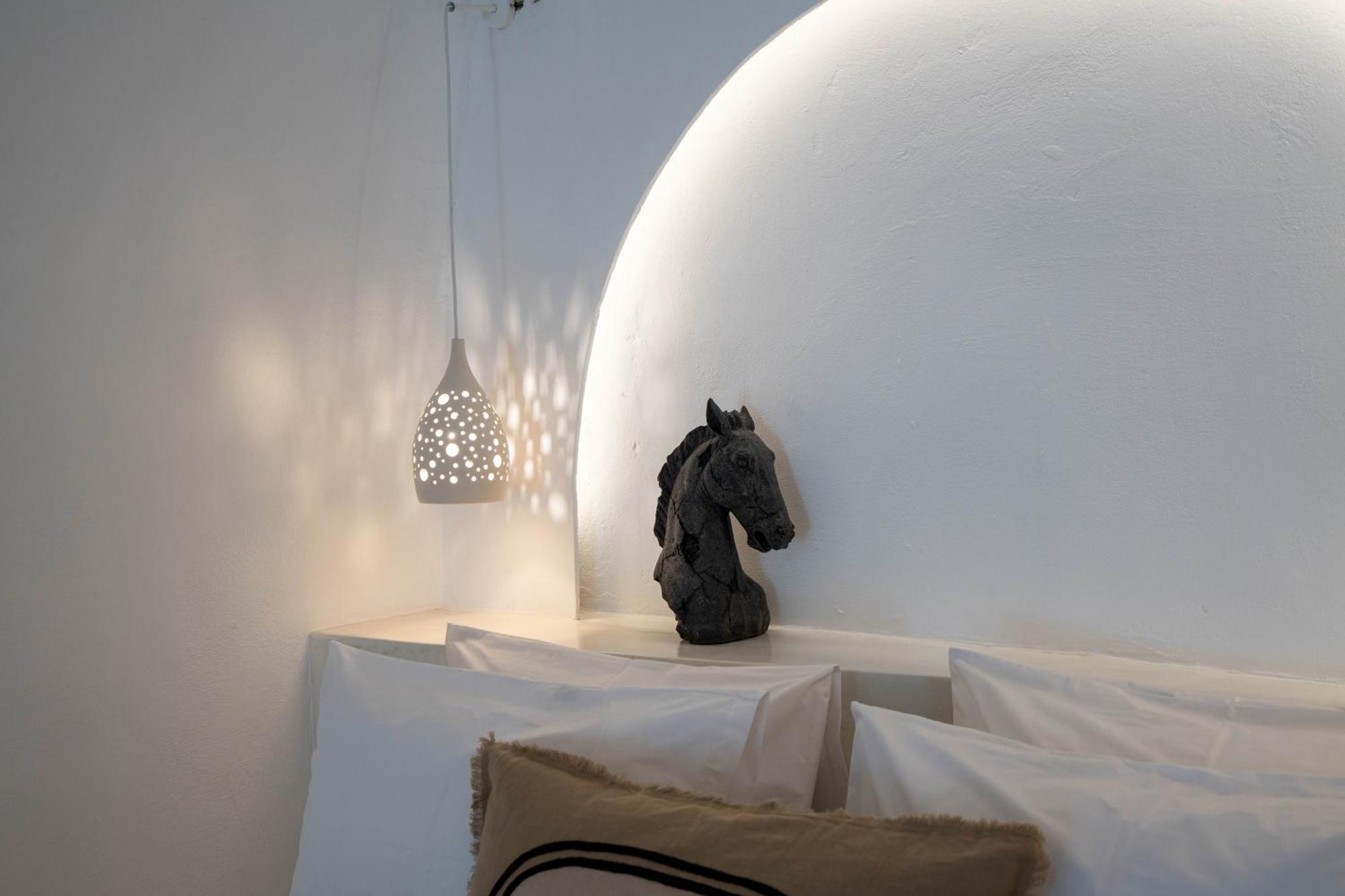 The Magic Luxury Cave Suites Vóthon 外观 照片