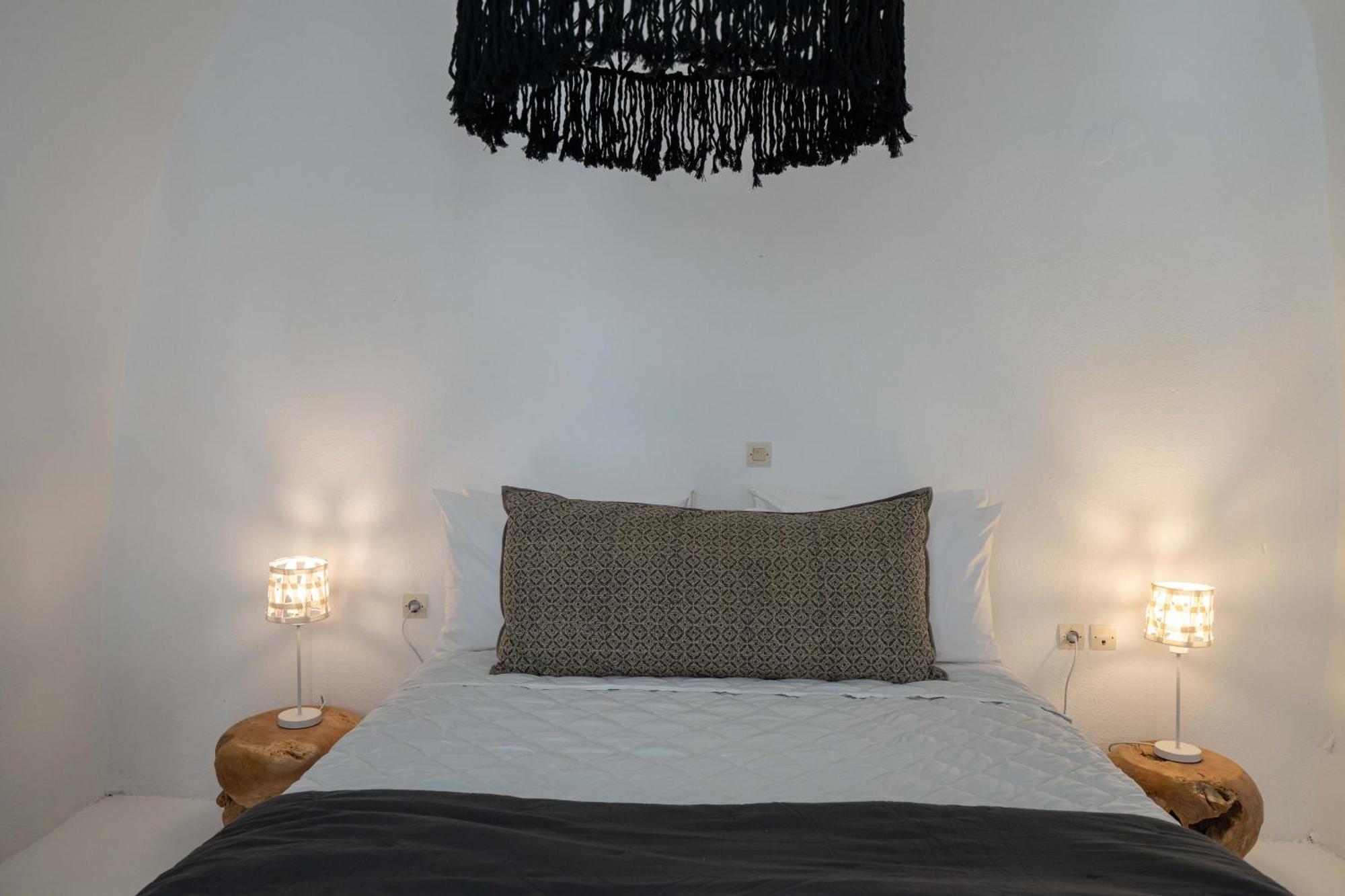 The Magic Luxury Cave Suites Vóthon 外观 照片