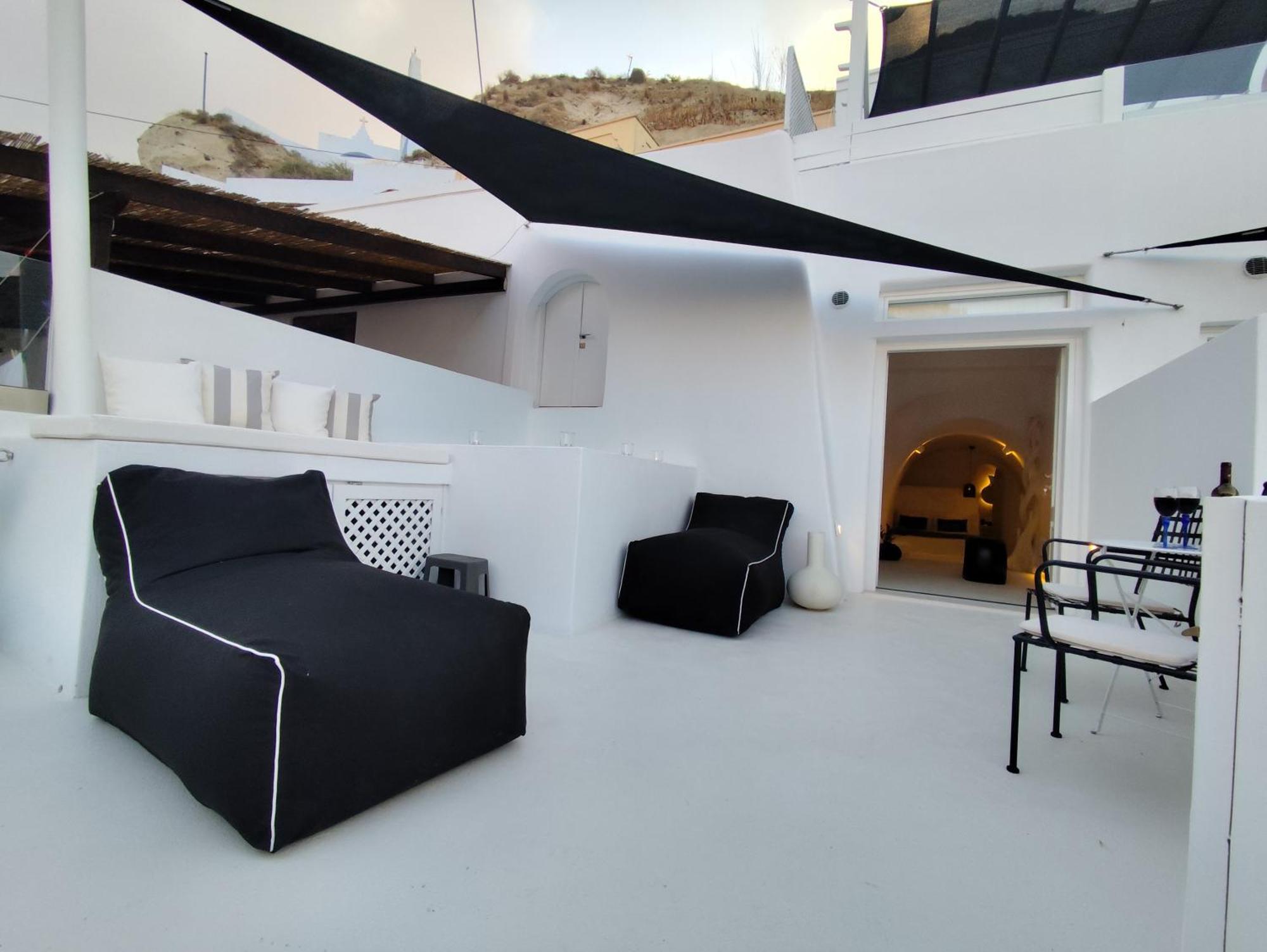 The Magic Luxury Cave Suites Vóthon 外观 照片